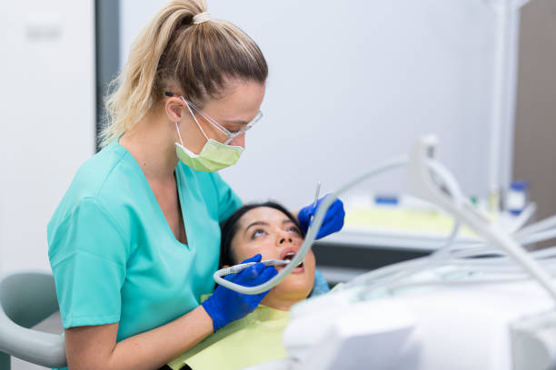Best Cracked Tooth Emergency Dentist  in Town N Country, FL